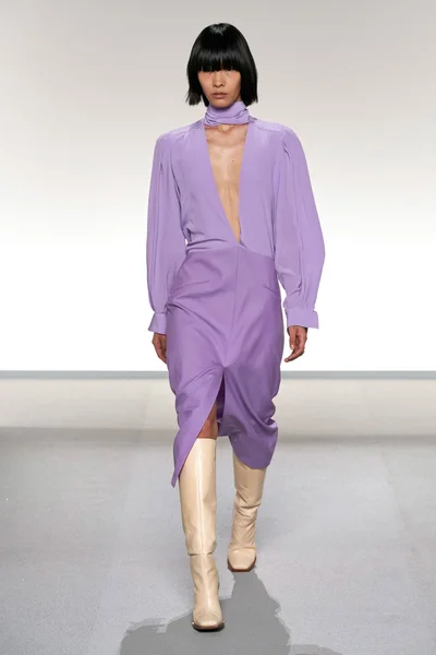 Look 7